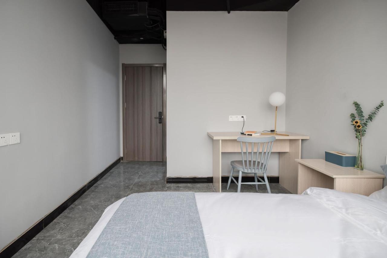 Pu Chun International Hostel -Yugarden & Old Town Shanghai Exteriör bild