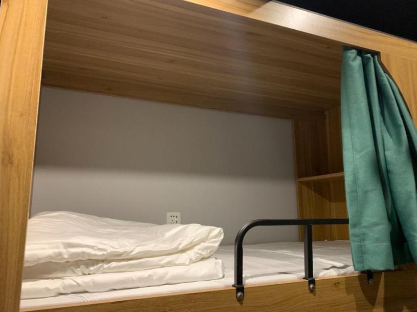 Pu Chun International Hostel -Yugarden & Old Town Shanghai Exteriör bild